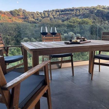 Ek Ornelakis, Luxury Country House With Jacuzzi Hriszí Aktí Haniá Kültér fotó