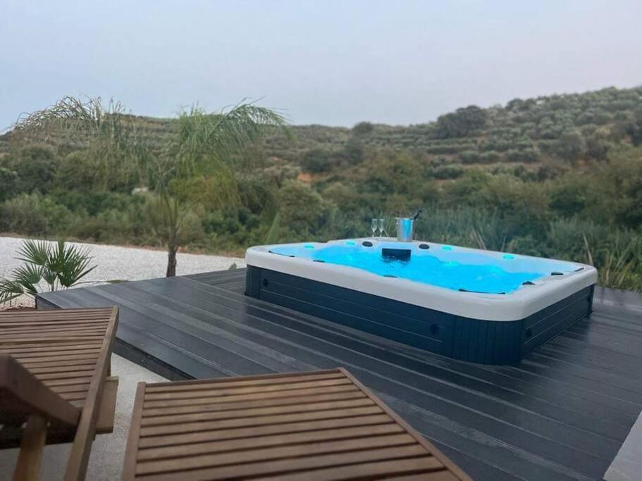 Ek Ornelakis, Luxury Country House With Jacuzzi Hriszí Aktí Haniá Kültér fotó